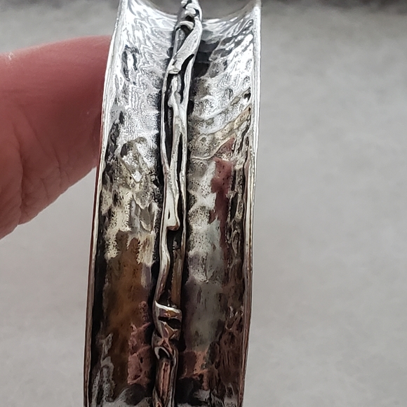 Silpada Sterling Silver Hammered Textured Cuff B1684 - Picture 6 of 14